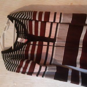 Sweater dress it's really pretty great for the winter please bye it's in really